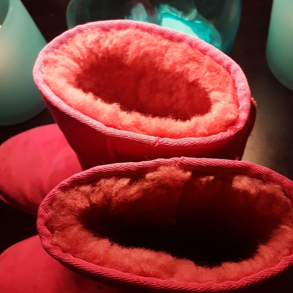 Pink Ugg boots - Picture 3 of 4